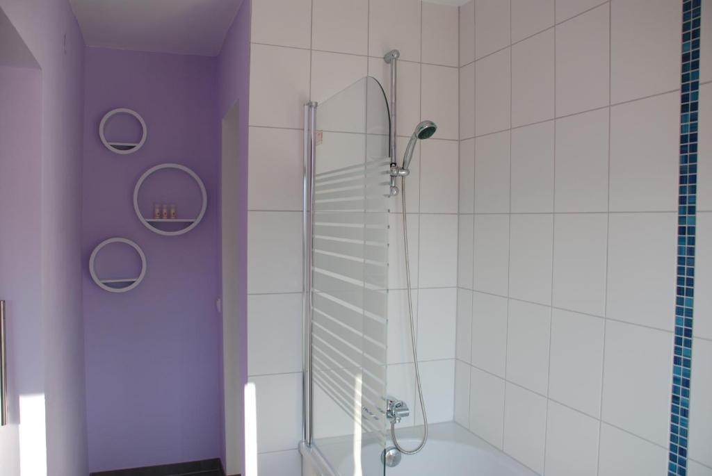 Hinter Den Spiegeln Hotell Heimbach Rom bilde