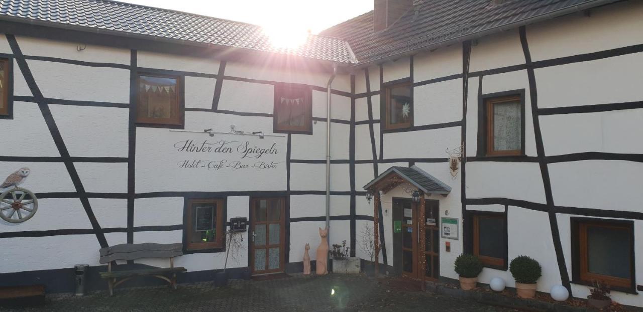 Hinter Den Spiegeln Hotell Heimbach Eksteriør bilde